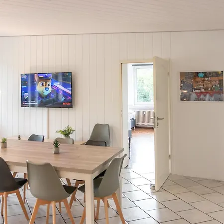 Berghof Woerner 2 Fuer Bis Zu 20 Personen Mit Balkon I Terrasse I 4 Baeder I Netflix I Ruhig Und Gemuetlich Wohnen * Villingen-Schwenningen