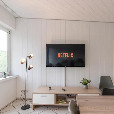 Berghof Woerner 2 Fuer Bis Zu 20 Personen Mit Balkon I Terrasse I 4 Baeder I Netflix I Ruhig Und Gemuetlich Wohnen アパート フィリンゲン・シュヴェニンゲン